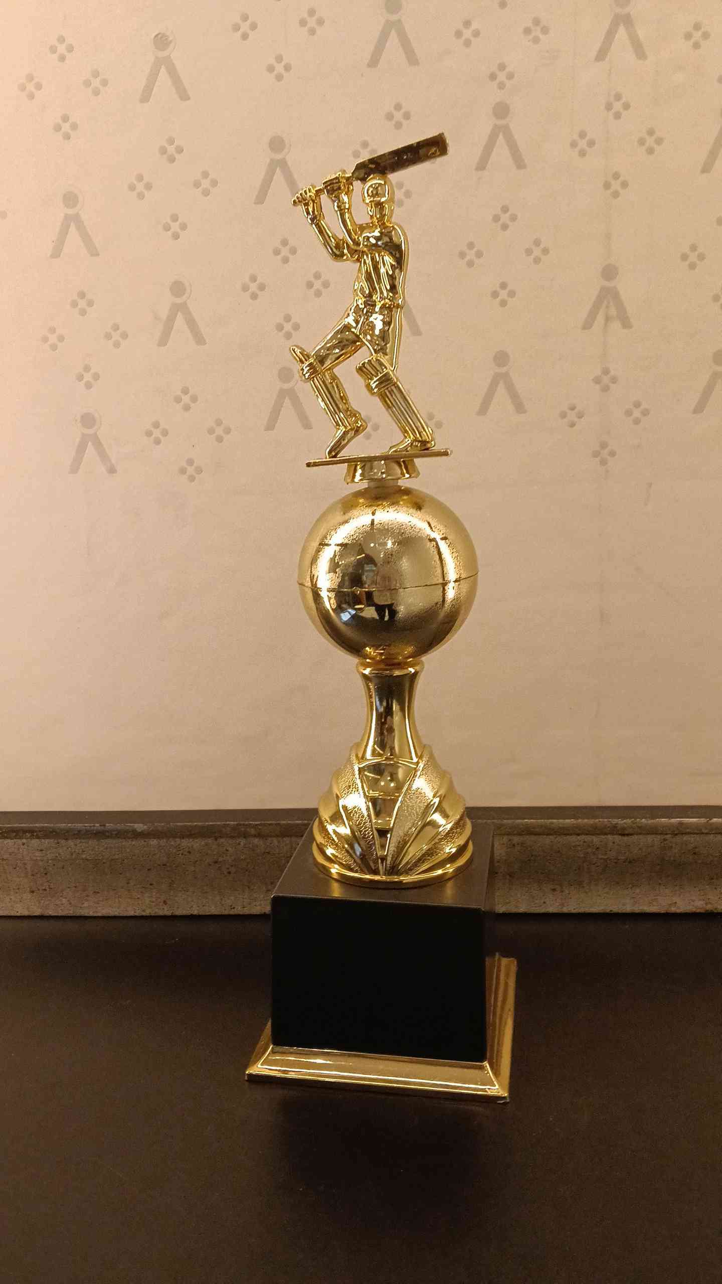 Trophy Plastic 5570B
