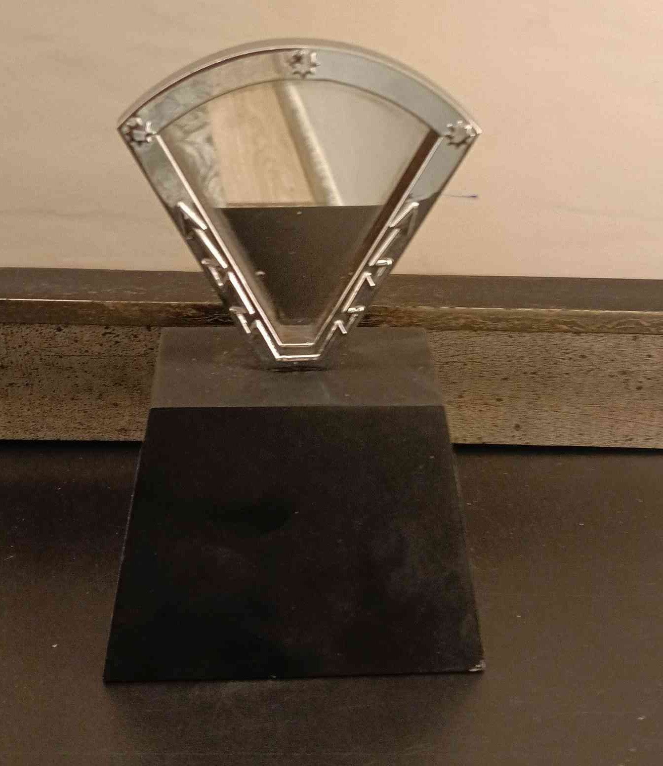 Trophy Metal 1017 B