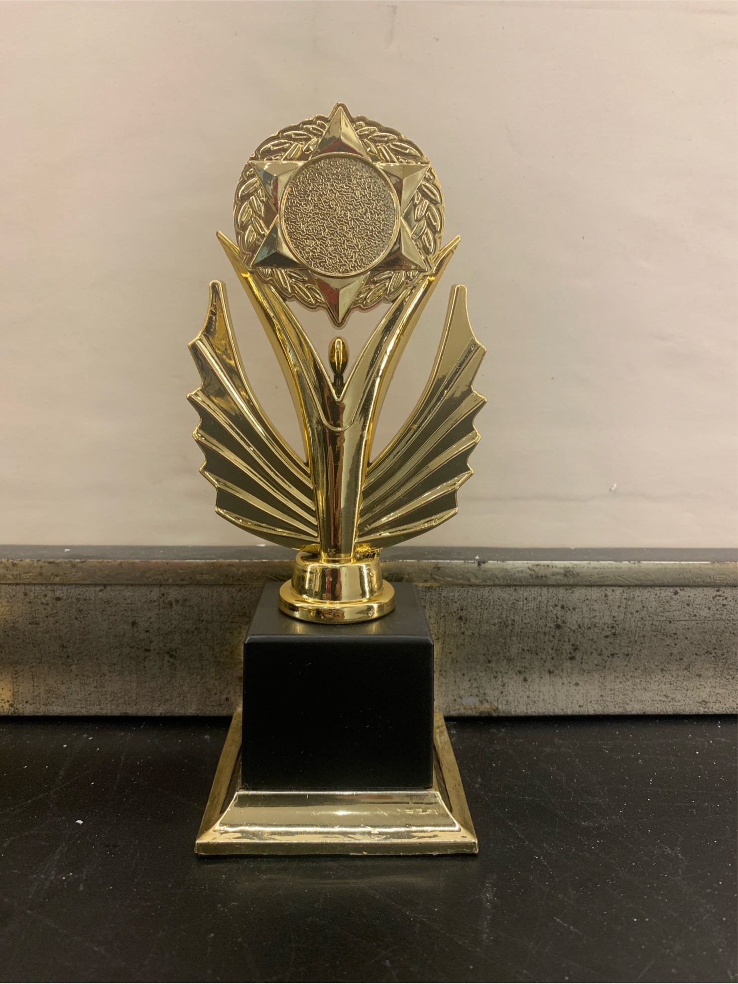 Trophy Plastic 821