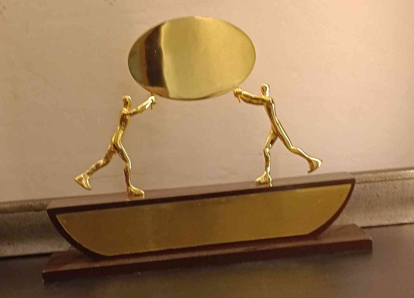 Trophy Metal Dm 24049
