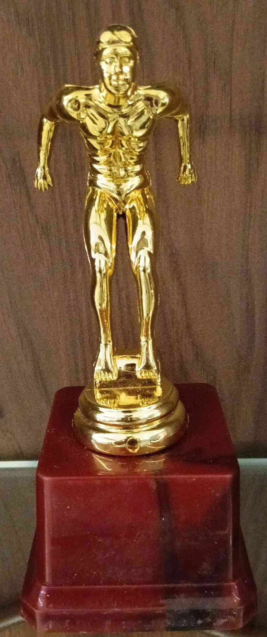 Trophy Plastic 453 B