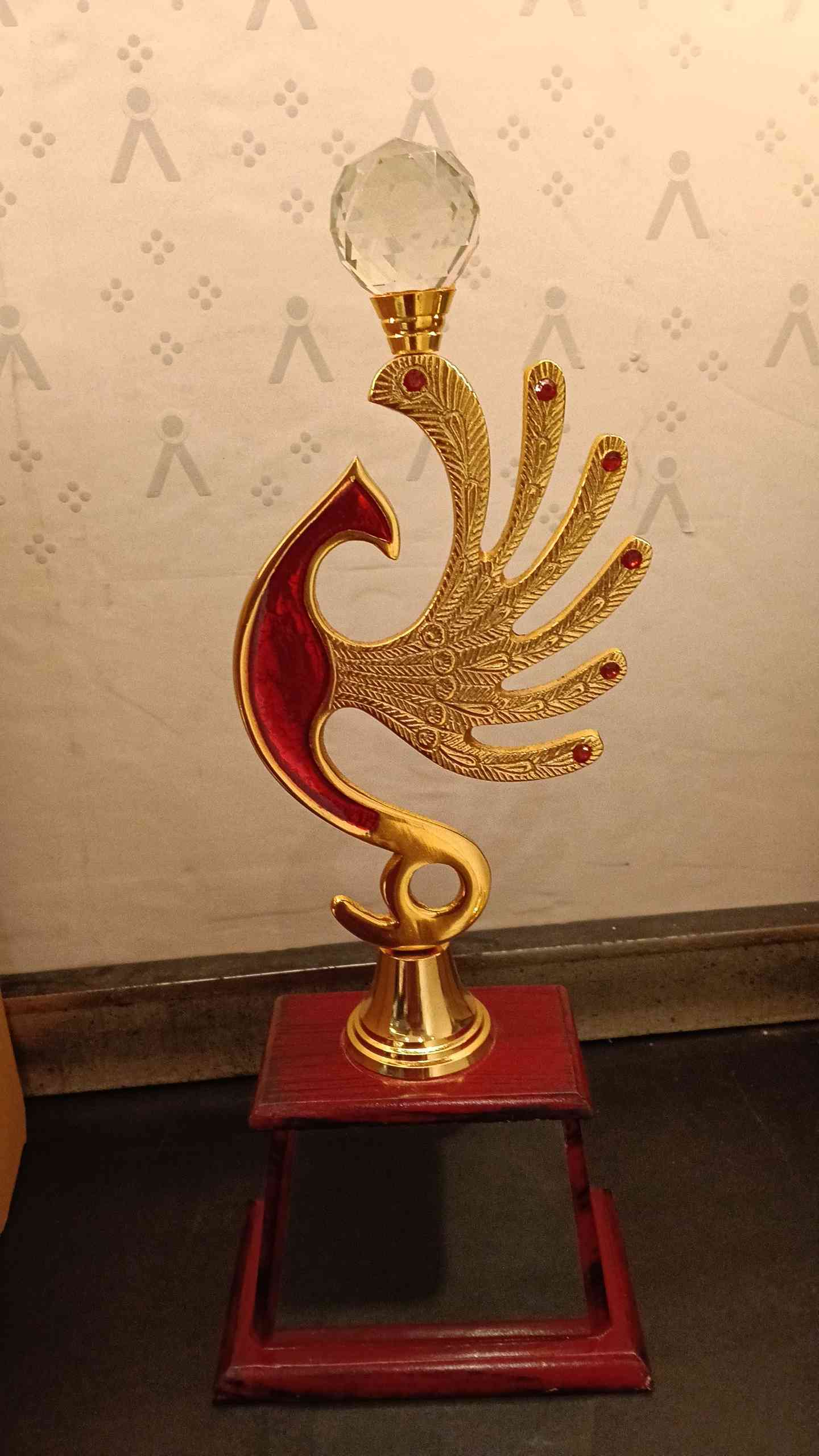 Trophy Metal 1555 3