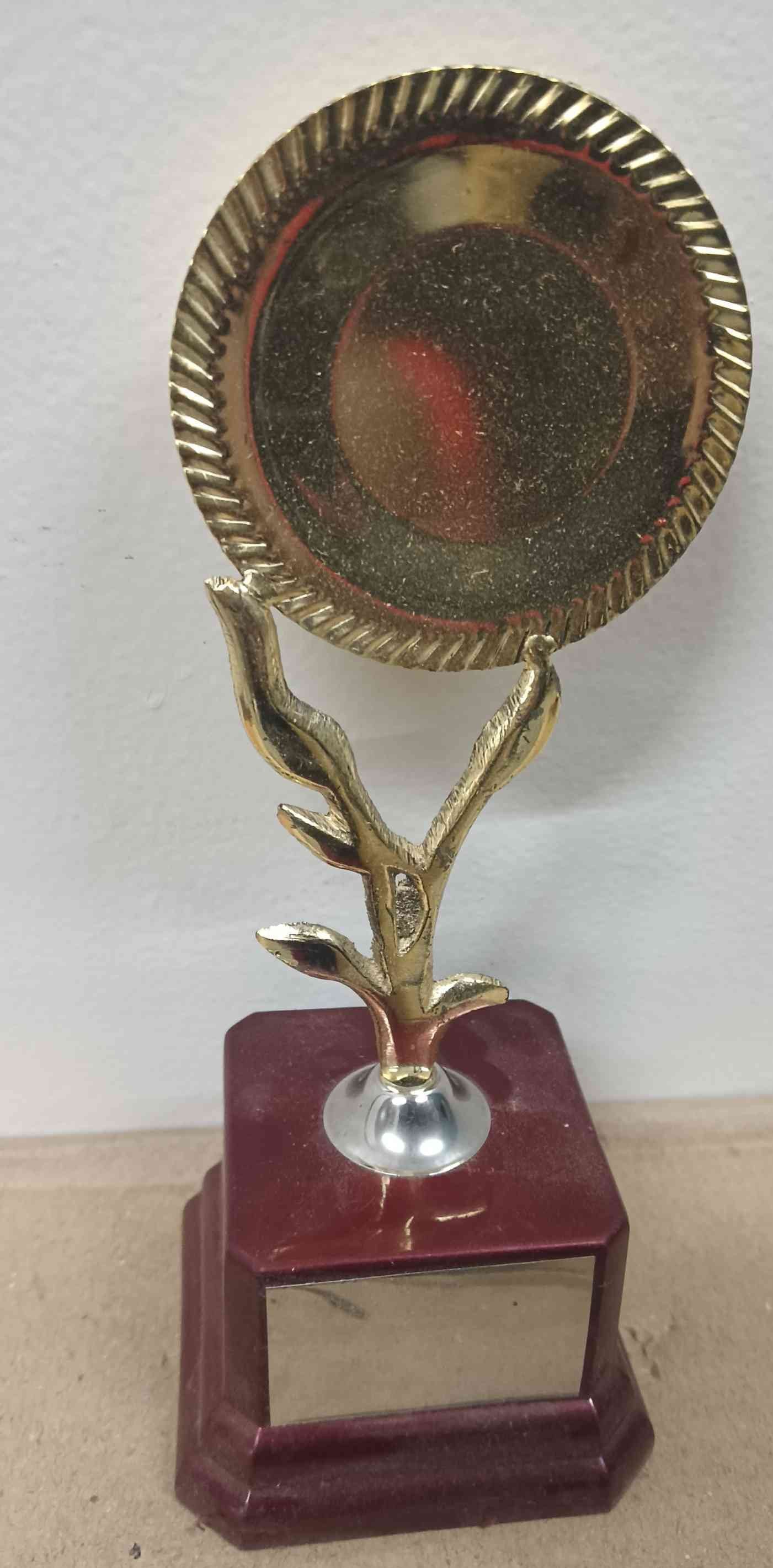 Trophy Metal 1086 3