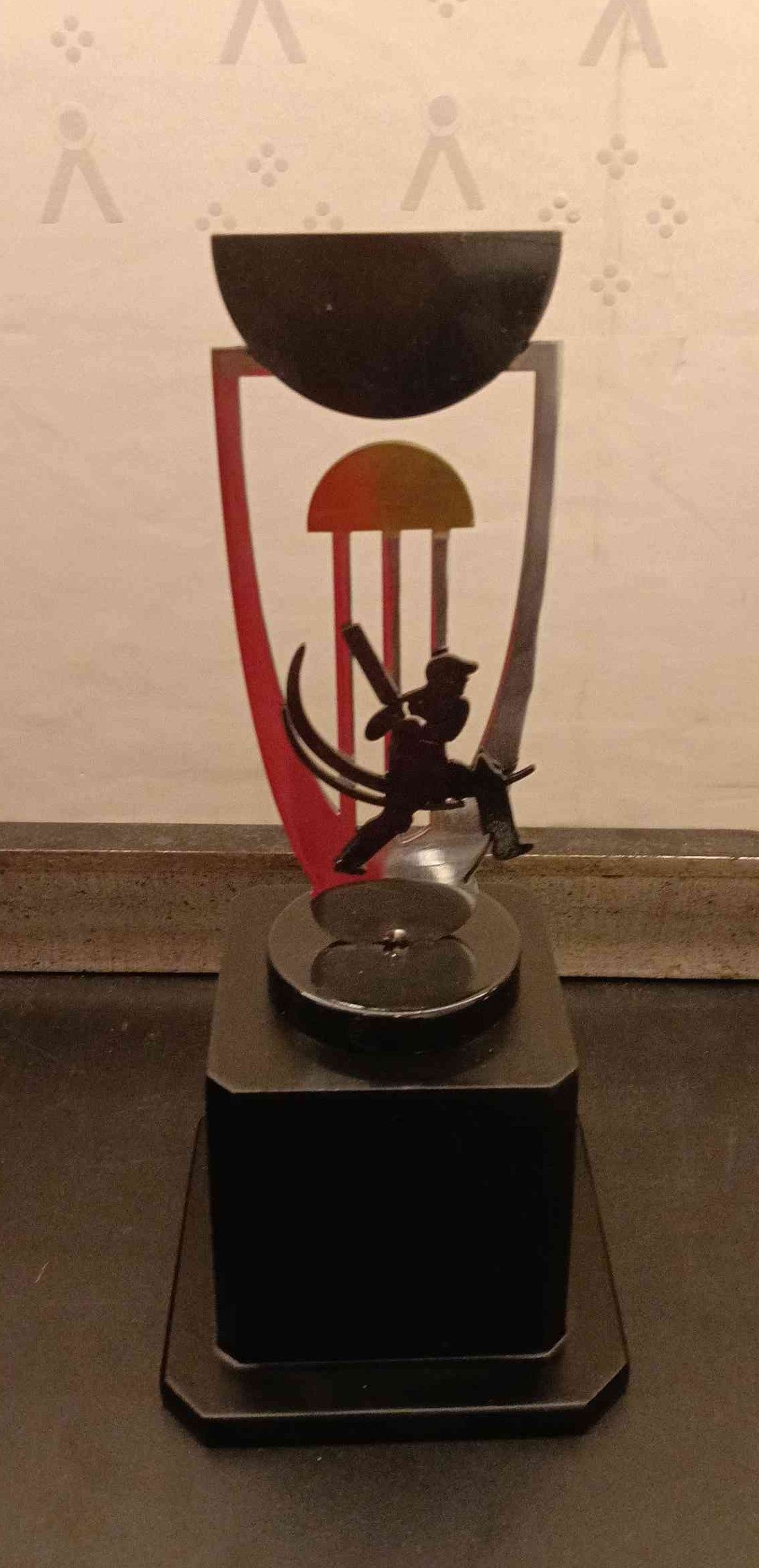 Trophy Metal 962 2