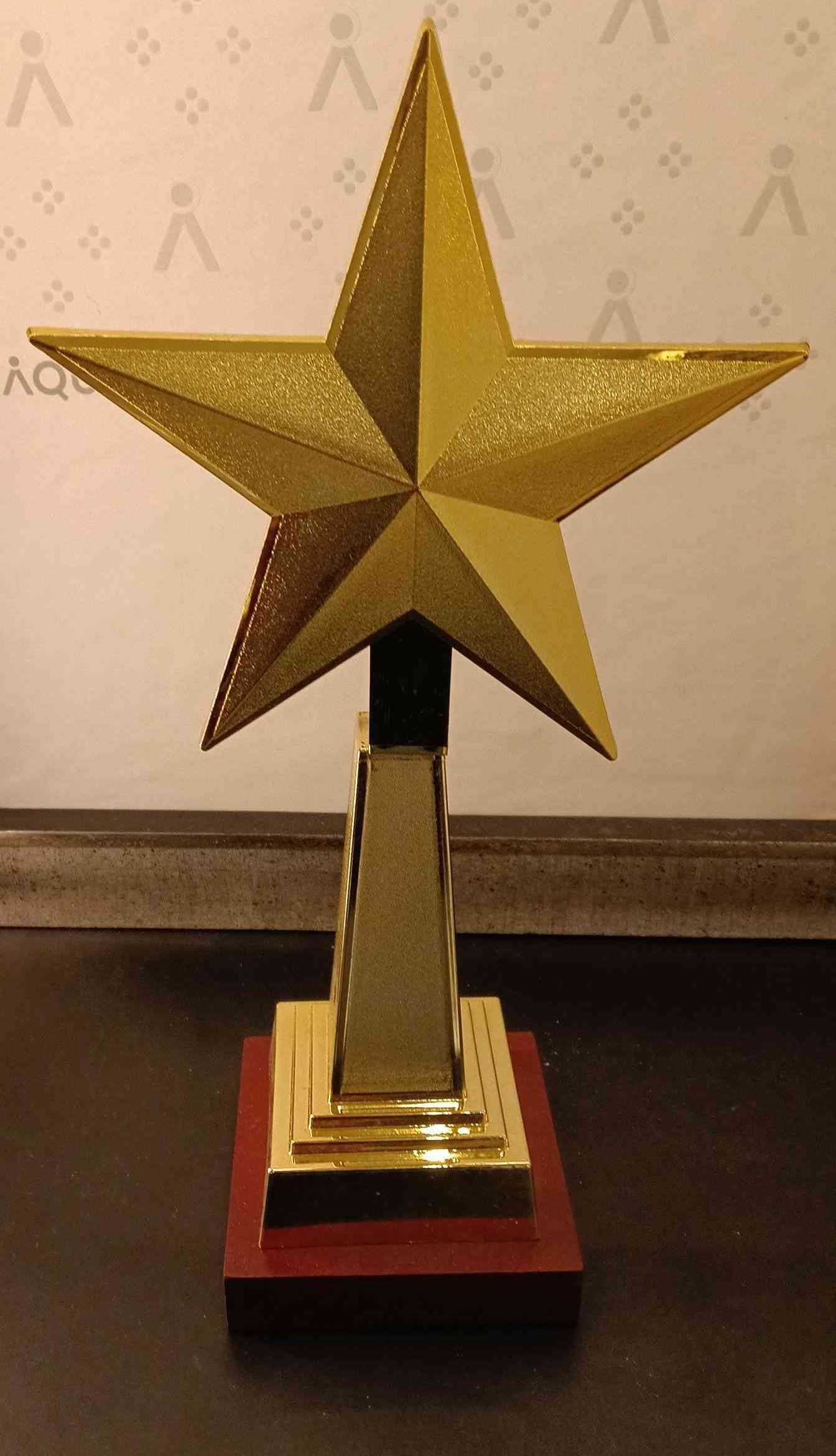 Trophy Plastic 448 A