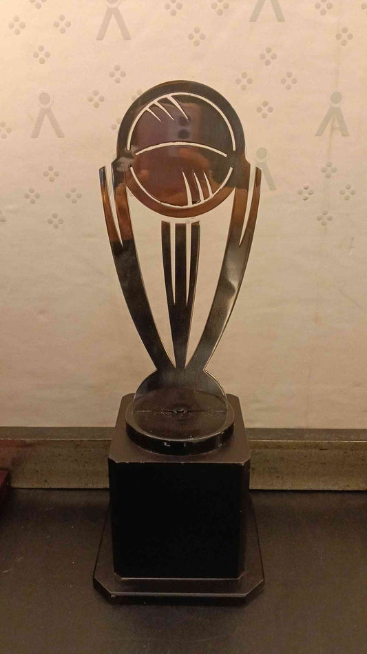 Trophy Metal 964 3