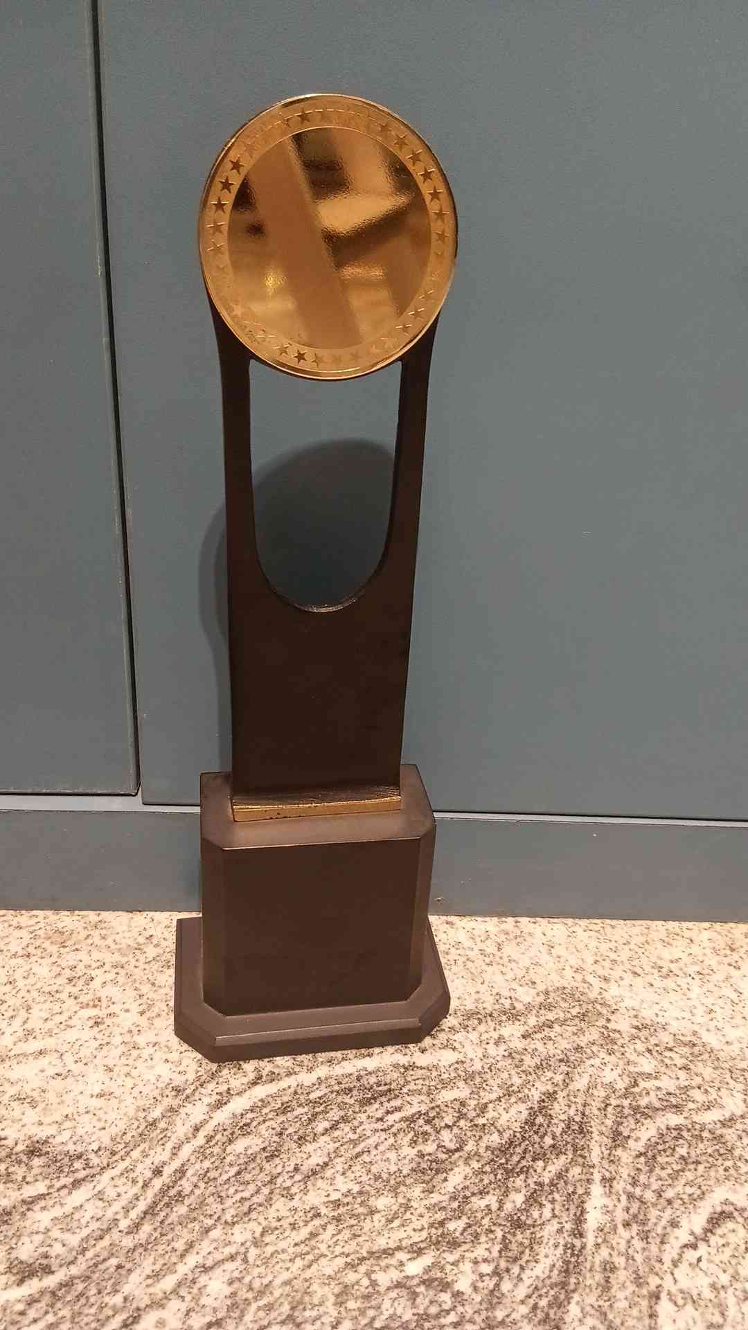 Trophy Metal 3704
