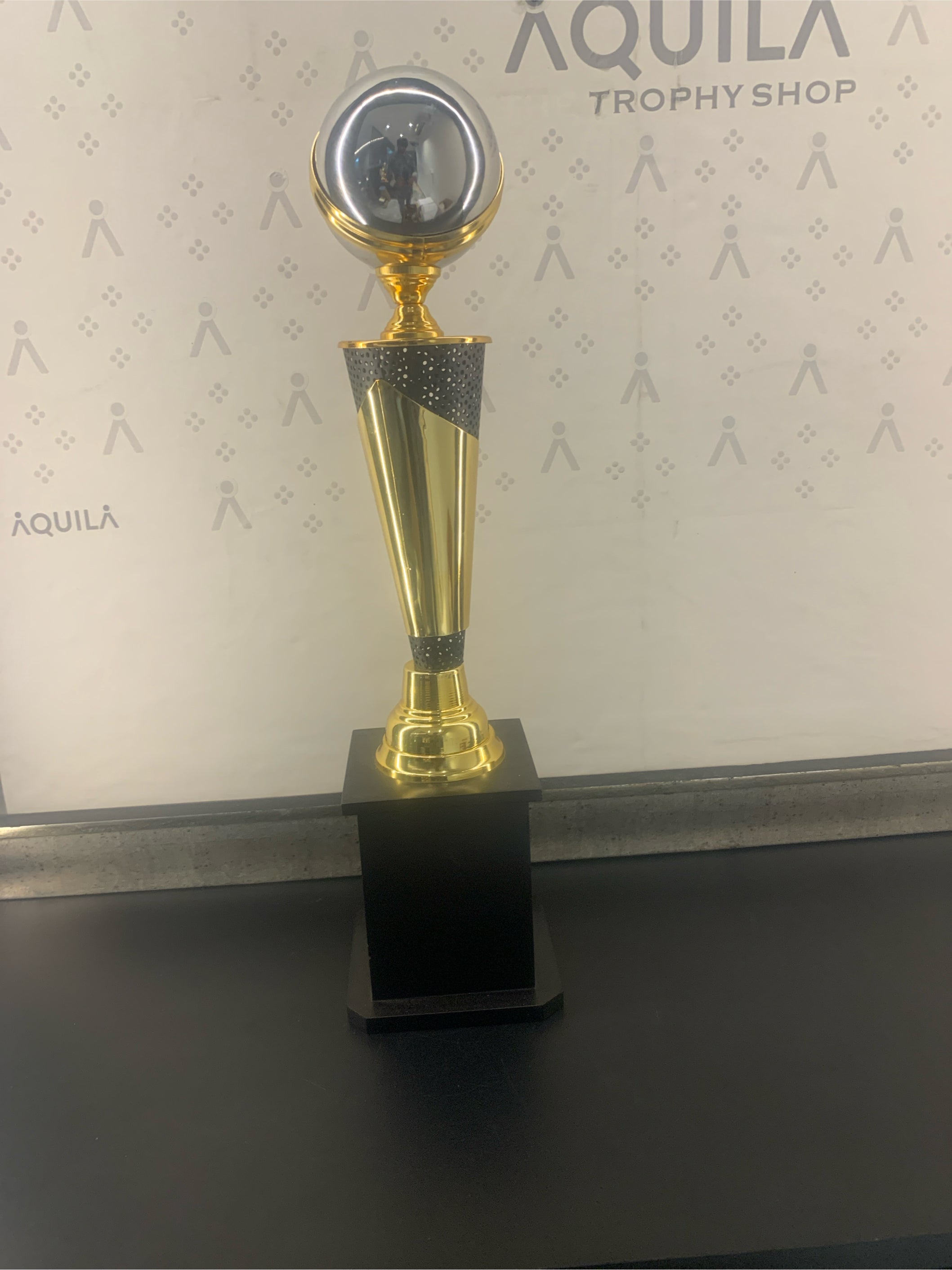 Trophy Metal 721/B