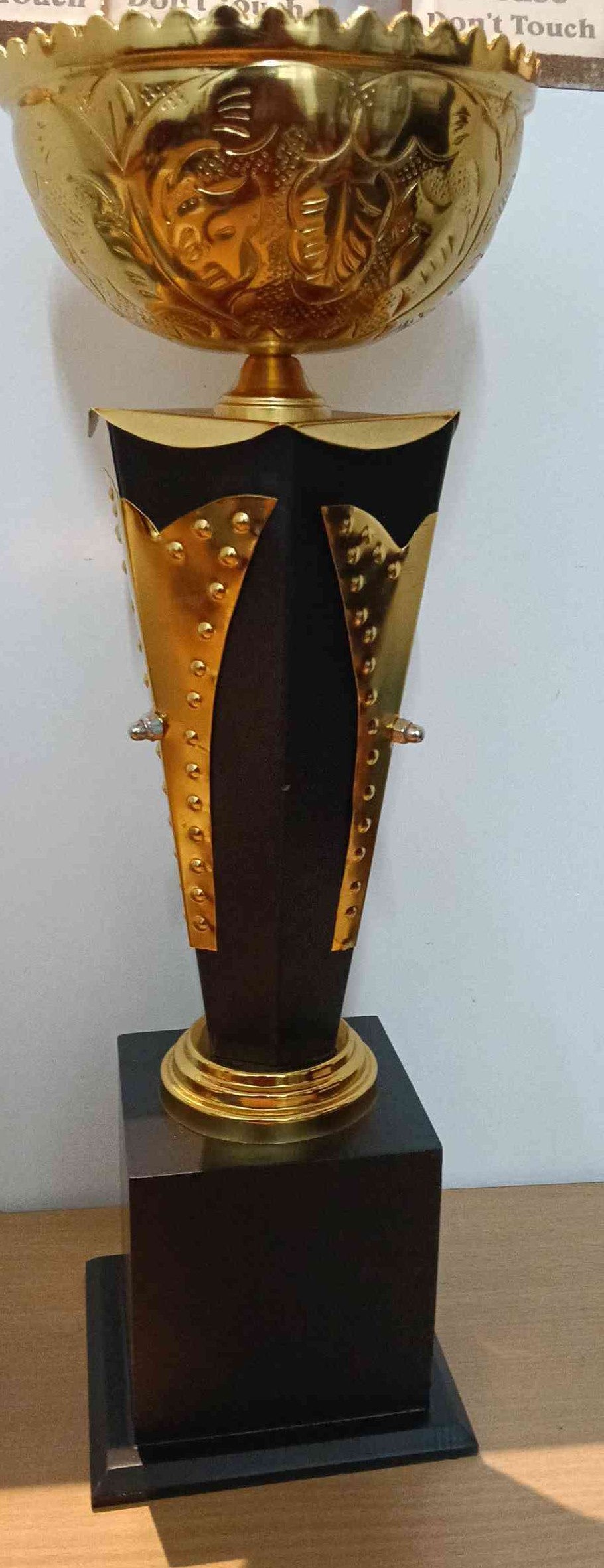 Trophy Metal 527 C