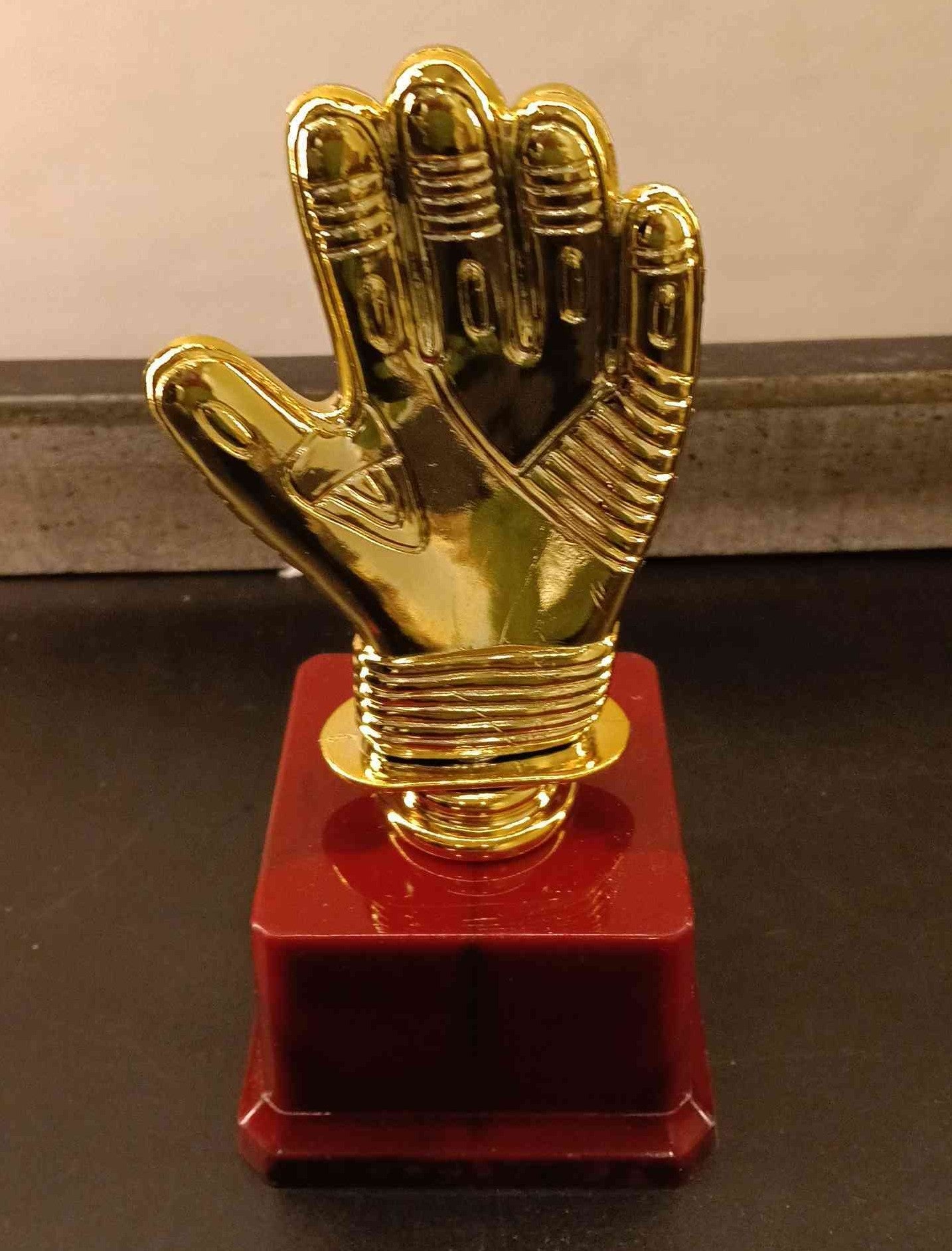 Trophy Metal 827/B