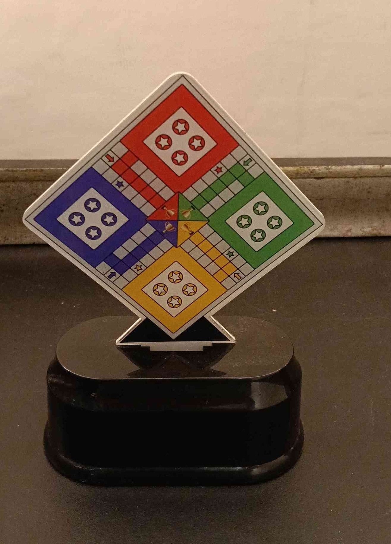 Trophy Plastic 456 A_Ludo