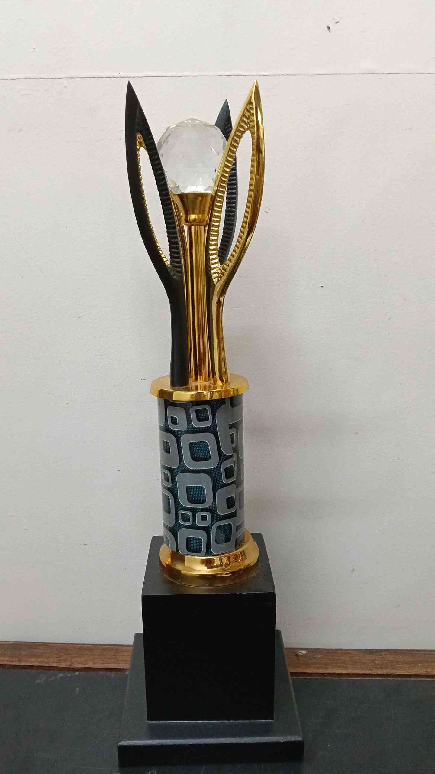 Trophy Metal 750/B