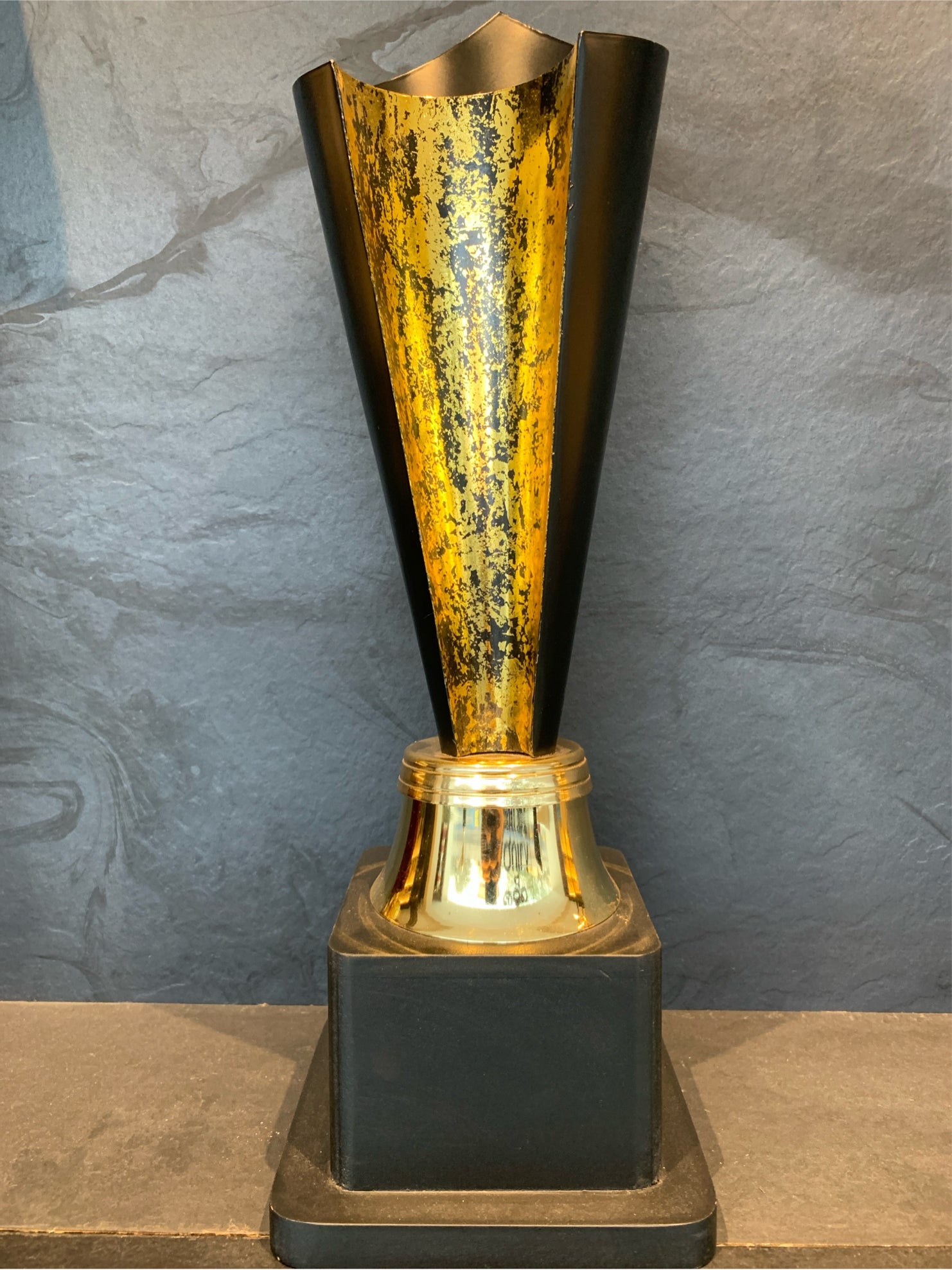 Trophy Metal 4319 B