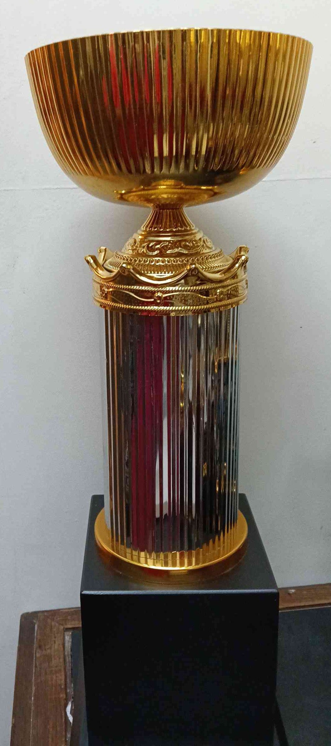 Trophy Metal 666 B