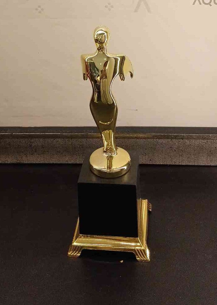Trophy Plastic 505 G