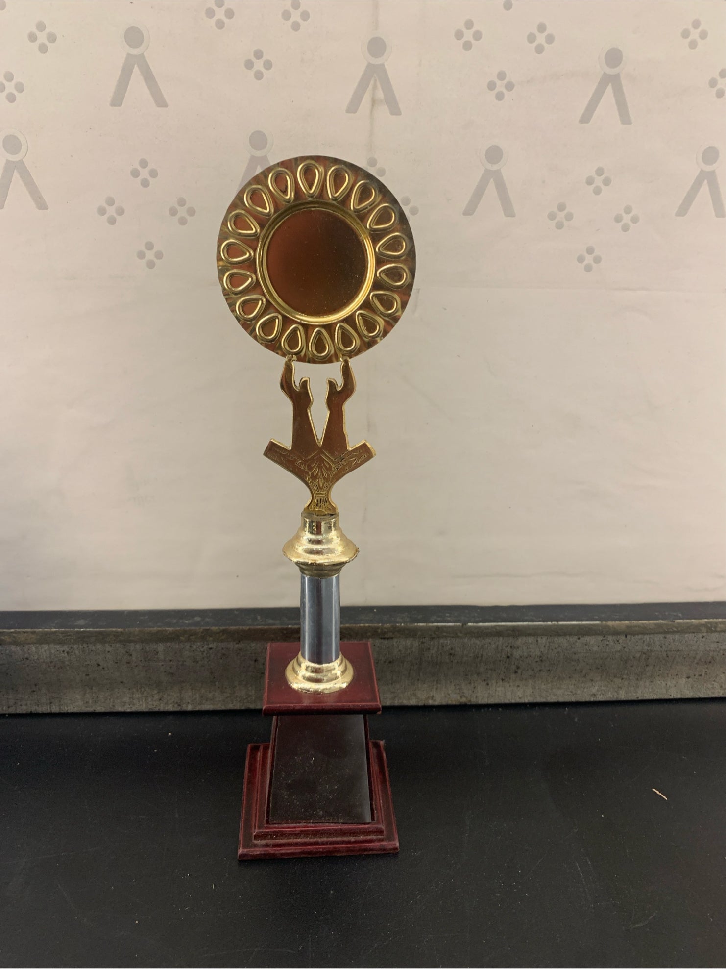 Trophy Metal Ar03 B