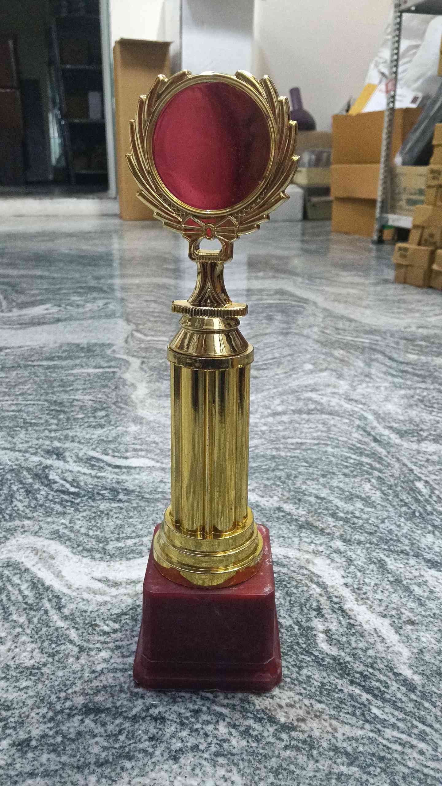 Trophy Plastic 713 A